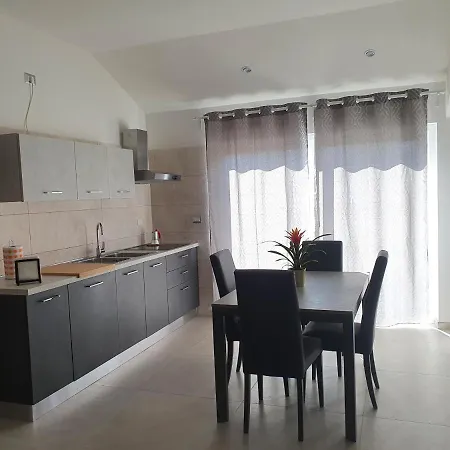 בית הארחה Setteabbracci &