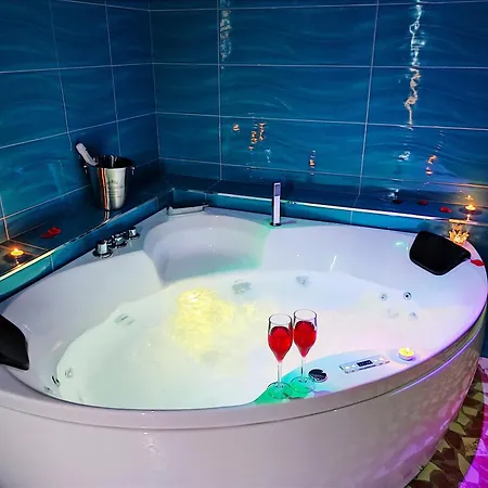 Setteabbracci & 4* バロニッシ